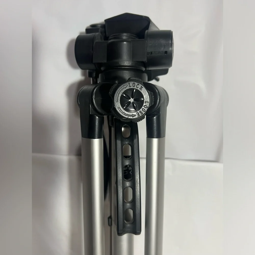 AMBICO V-0552 61 Inch PHOTO VIDEO TRIPOD - leverage is broken
